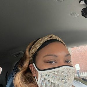 Meet your Posher, Meagan